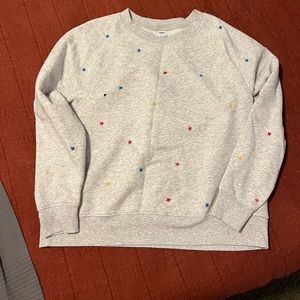 Grey crewneck